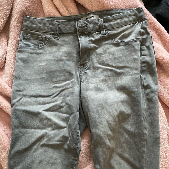 Jeans - Picture 2 of 3